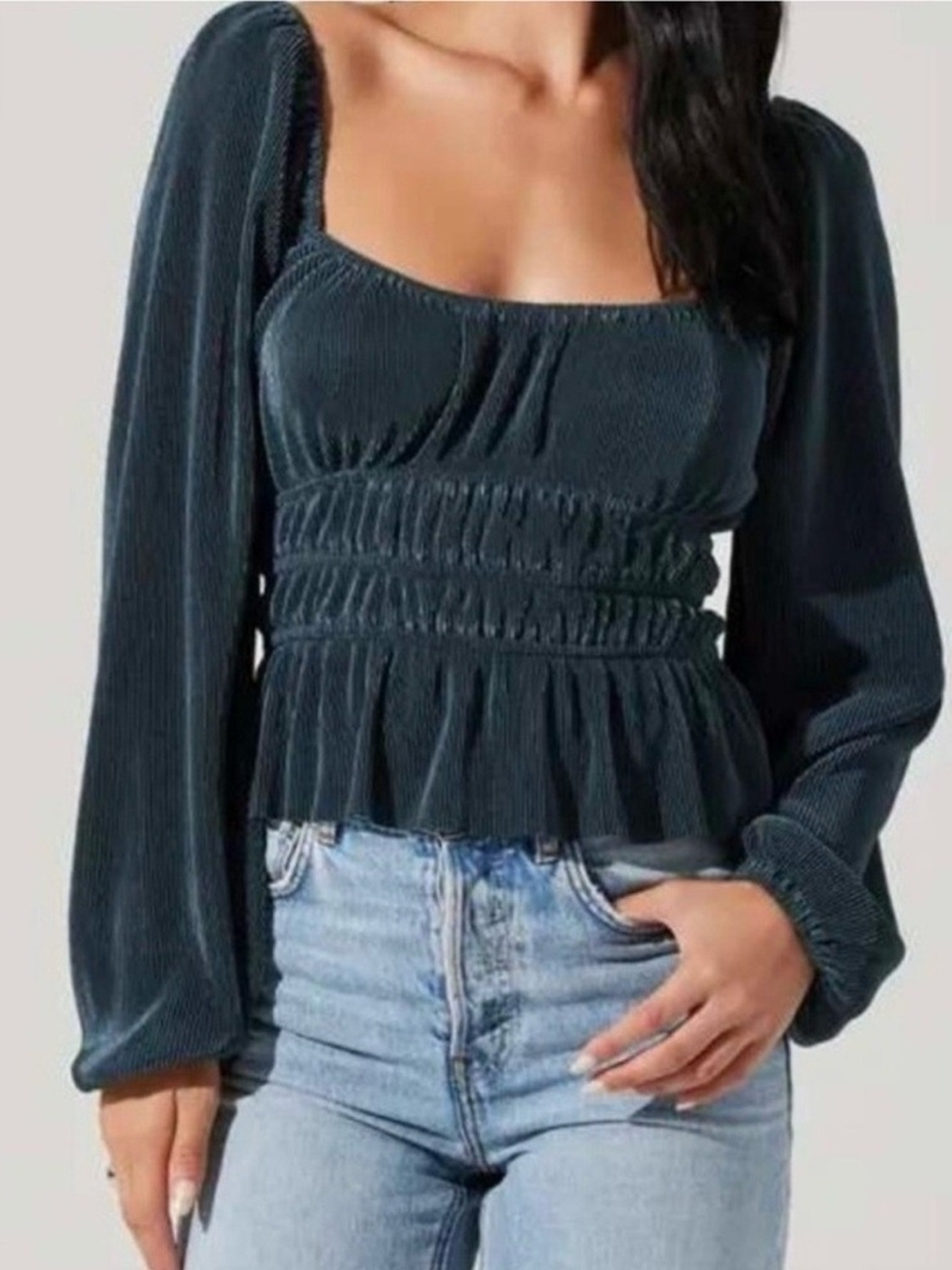 ASTR The Label Pleated Smocked Long Sleeve Peplum Top Small